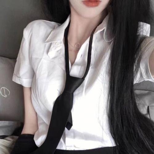 群蛇出洞